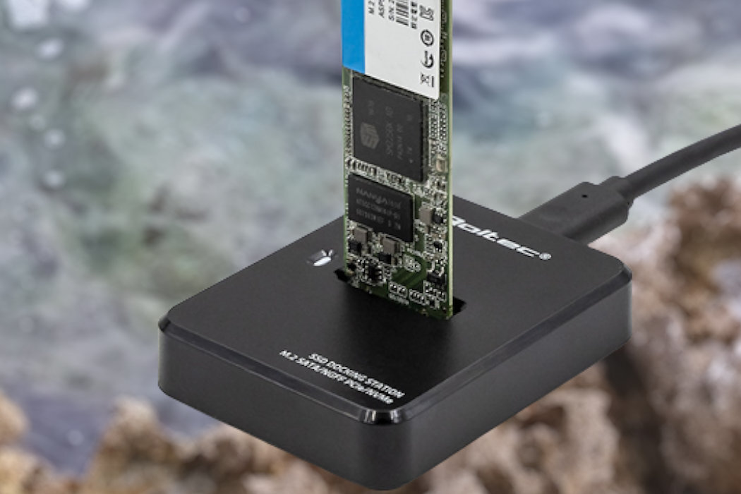 stacja dokująca QOLTEC 50313 wygoda zdjęcia filmy funkcjonalność szybkość prędkość dyski SSD