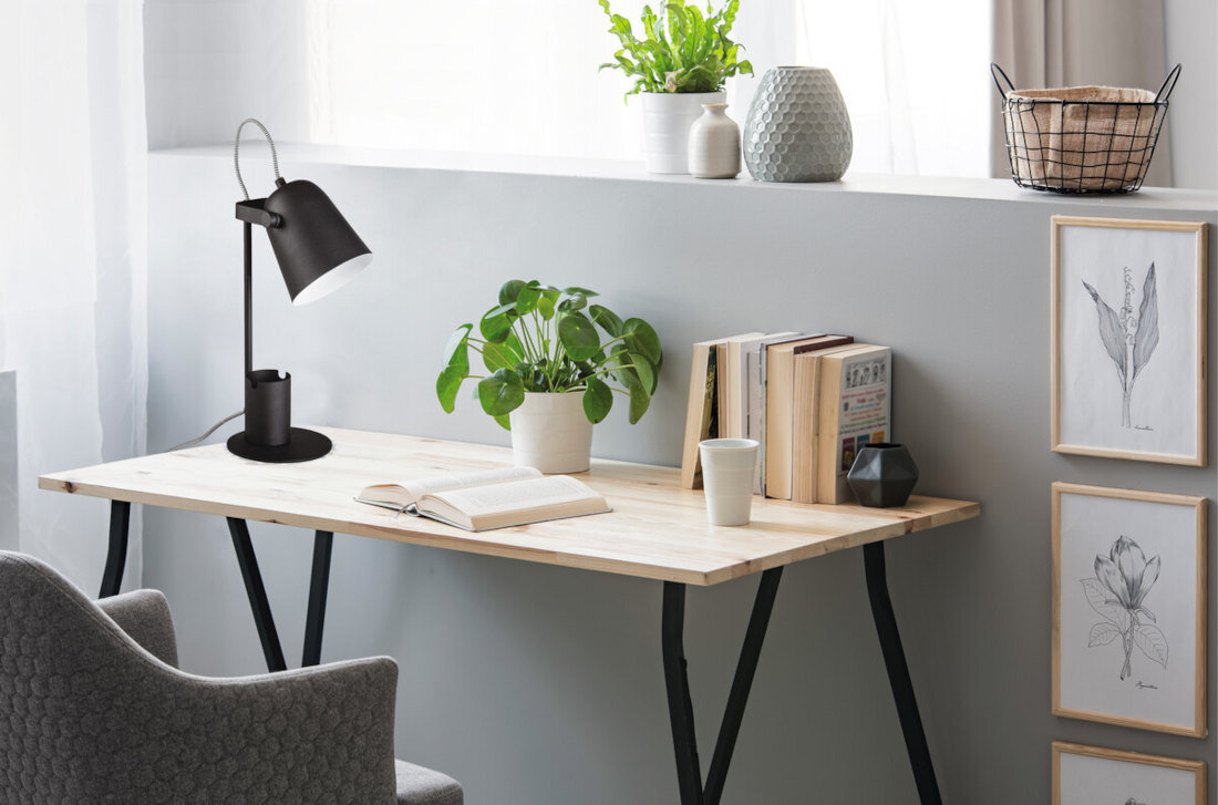 Lampka biurkowa KANLUX Raibo E27 B organizer uchwyt podstawa wygoda komfort przechowywanie duży klosz trzonki E27 moc 5 W napięcie zakres 220-240 V