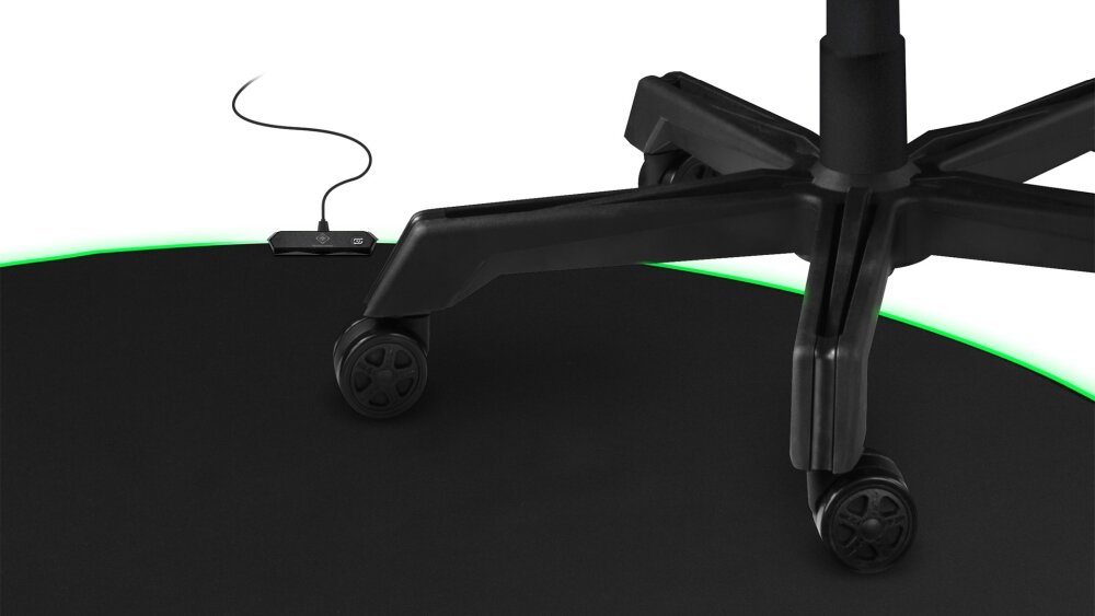 Mata pod fotel gamingowy DELTACO GAM-138 RGB ochrona podłogi czystość powierzchnia trwałość podświetlenie antypoślizgowa warstwa