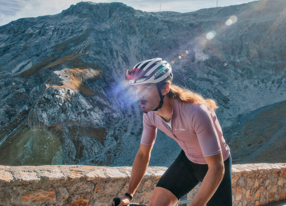 Kask rowerowy LAZER Z1 KinetiCore Czerwony Szosowy (rozmiar M) niska waga lekki lask bez obciążenia